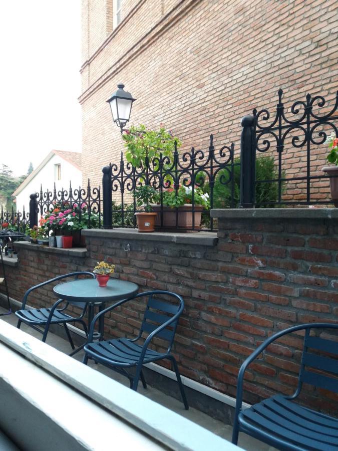 Tbil Home Hostel Tbiliszi Kültér fotó